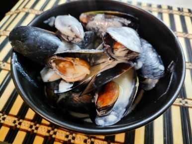 Как приготовить мидии в сливочно-сырном соусе: пошаговый рецепт