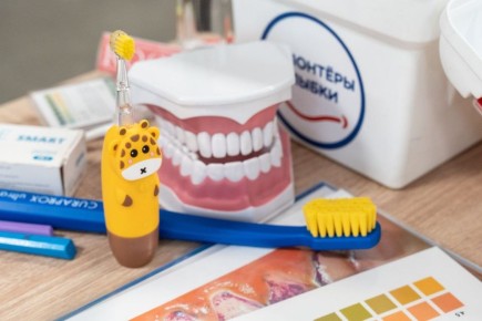 Акцию в честь Всемирного дня здоровья ротовой полости провели в городских школах