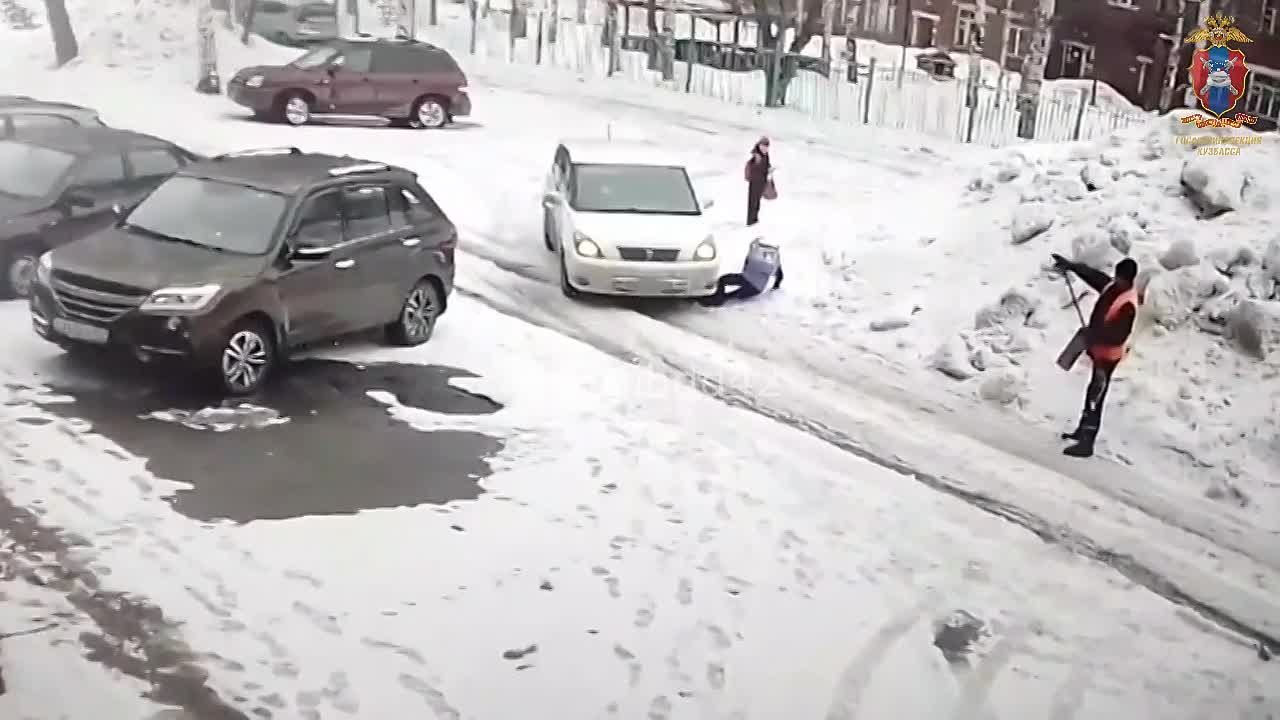 Совершил наезд на ребенка и уехал: водителя привлекли к ответственности автоинспекторы в Кузбассе