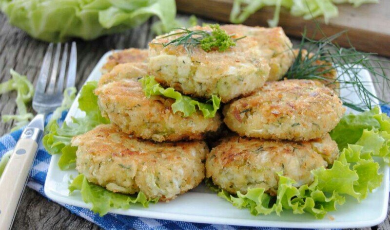 Котлеты из молодой капусты: секреты сочности и необычного вкуса
