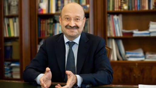 Экономист советует россиянам инвестировать в рублевые вклады: где найти лучшие ставки?