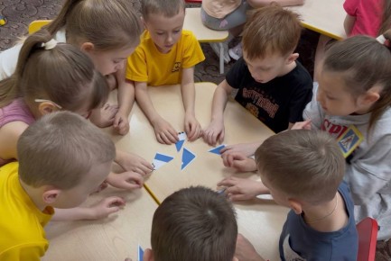 Сотрудники Госавтоинспекции Кемерово провели обучающую беседу для дошкольников