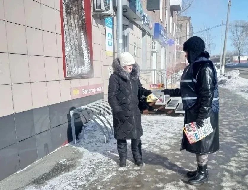 В Кемерове прошли информационные рейды в рамках акции «Осторожно, мошенники!» В Кемерове прошли информационные рейды в рамках акции «Осторожно, мошенники!»