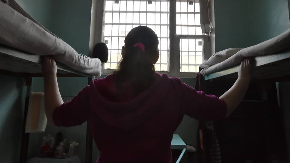 Кабмин отклонил инициативу об УДО для матерей с детьми до 14 лет