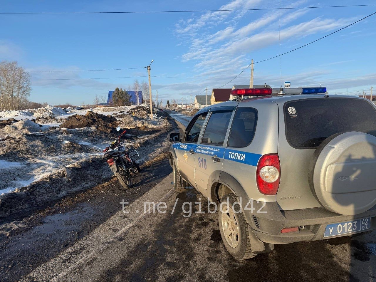 В Топкинском муниципальном округе сотрудники Госавтоинспекции пресекли факт управления мопедом несовершеннолетним
