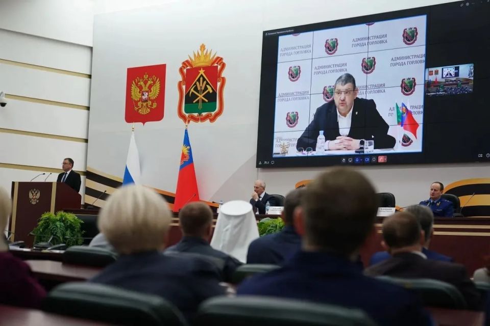 ���������� ����������� ������� ���� ������� ���������� ��������� ����� � ������ ������������� ������� �� 35-� ��������� ���������� ��������, ������� ���������� �������