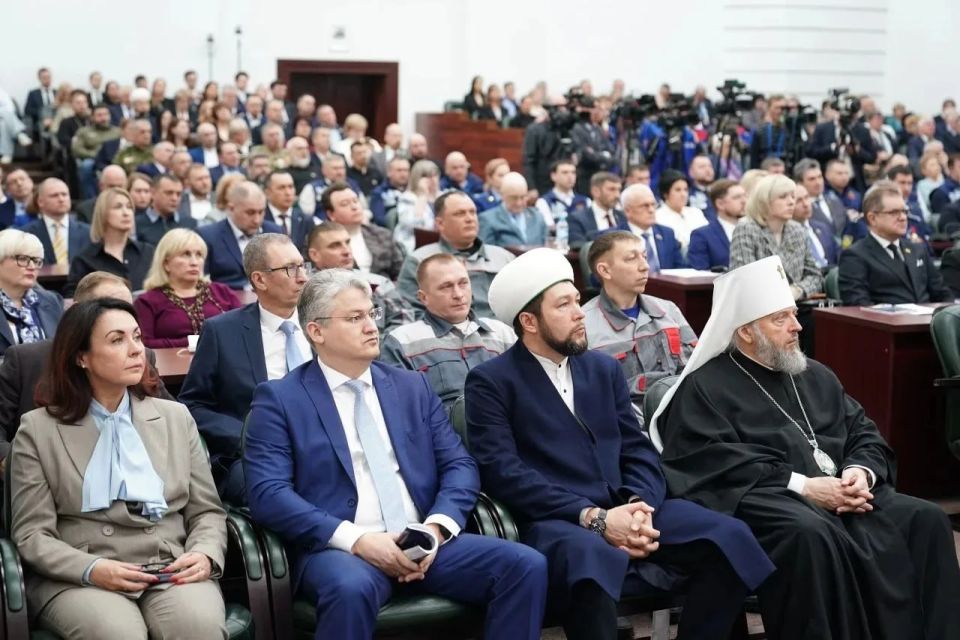 ���������� ����������� ������� ���� ������� ���������� ��������� ����� � ������ ������������� ������� �� 35-� ��������� ���������� ��������, ������� ���������� �������