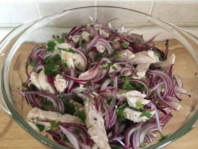 Очарование простоты: деревенский свадебный салат без майонеза