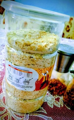 Магия пищевых дрожжей: полезные свойства и советы по употреблению