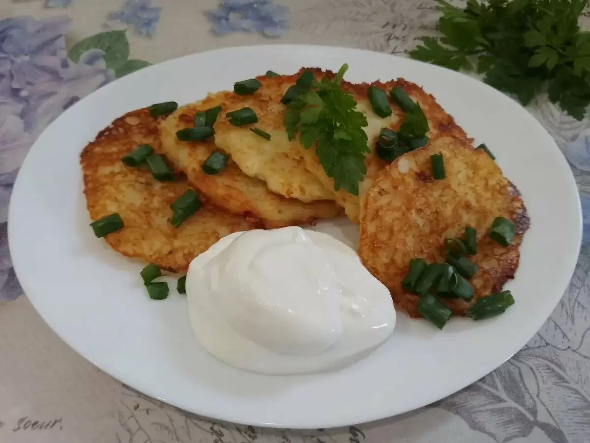 Нежные картофельные драники с творогом: кулинарное вдохновение для уютного завтрака