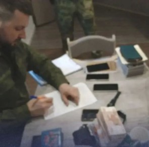 За гибкое расписание и лучшие даты: в Кемерове задержаны двое коммерсантов, которые давали взятки за организацию концертов в Филармонии Кузбасса