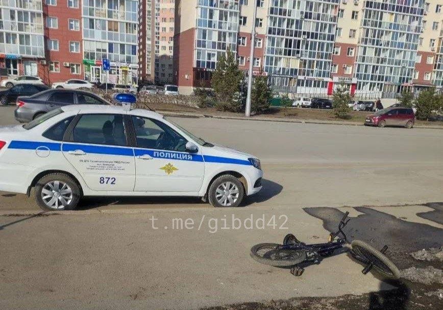 В Кемерове 13-летний подросток на мощном электросамокате сбил сверстника В Кемерове 13-летний подросток на мощном электросамокате сбил сверстника