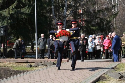 � �������� ��������� ����� � ������������ ���������� ����� ����� �� ����� � ����� � 40-������ ���������� �� ������������� ���