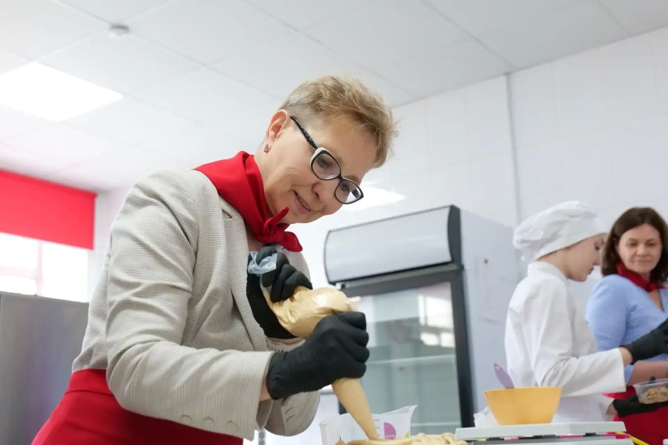 Торты Победы приготовили сегодня для ветеранов в Кемерове Торты Победы приготовили сегодня для ветеранов в Кемерове