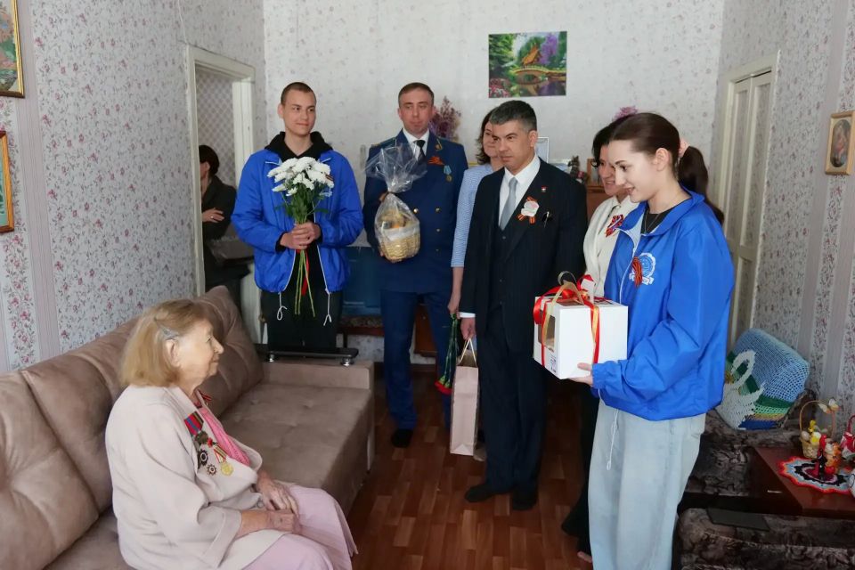 Торты Победы приготовили сегодня для ветеранов в Кемерове Торты Победы приготовили сегодня для ветеранов в Кемерове