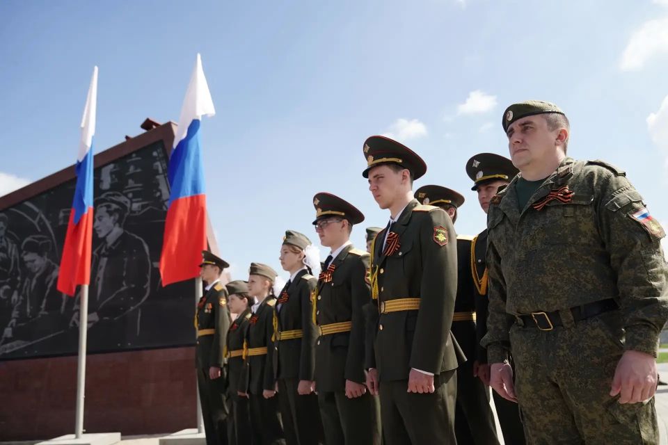 Память тружеников тыла почтили сегодня в парке Победы им. Г.К. Жукова Память тружеников тыла почтили сегодня в парке Победы им. Г.К. Жукова