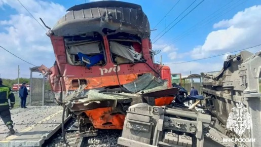 Электропоезд был без пассажиров, сообщили в Западно-Сибирской железной дороге