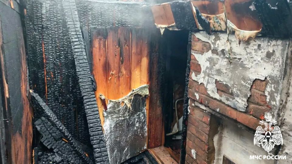На пожаре в Юрге спасены 5 человек На пожаре в Юрге спасены 5 человек