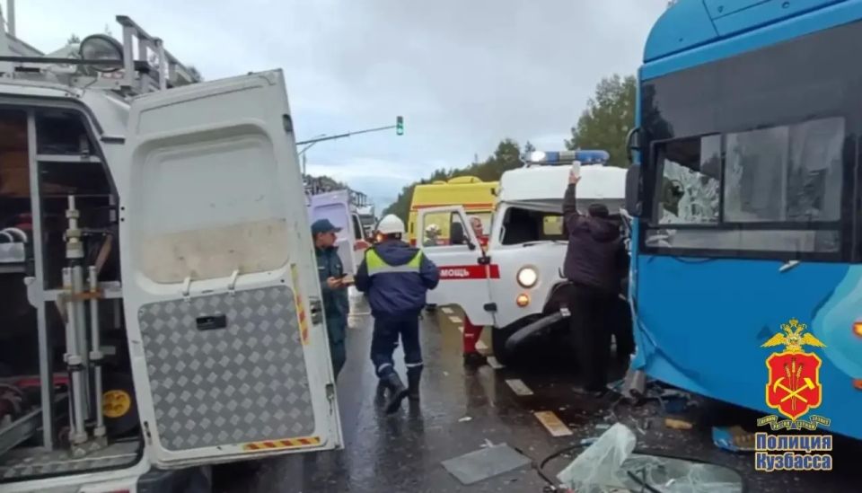В Кемерове водитель пассажирского автобуса признан виновным в нарушении правил дорожного движения, повлекшем причинение тяжкого вреда здоровью гражданина В Кемерове водитель пассажирского автобуса признан виновным в нарушении правил дорожного движения, повлекшем причинение тяжкого вреда здоровью гражданина