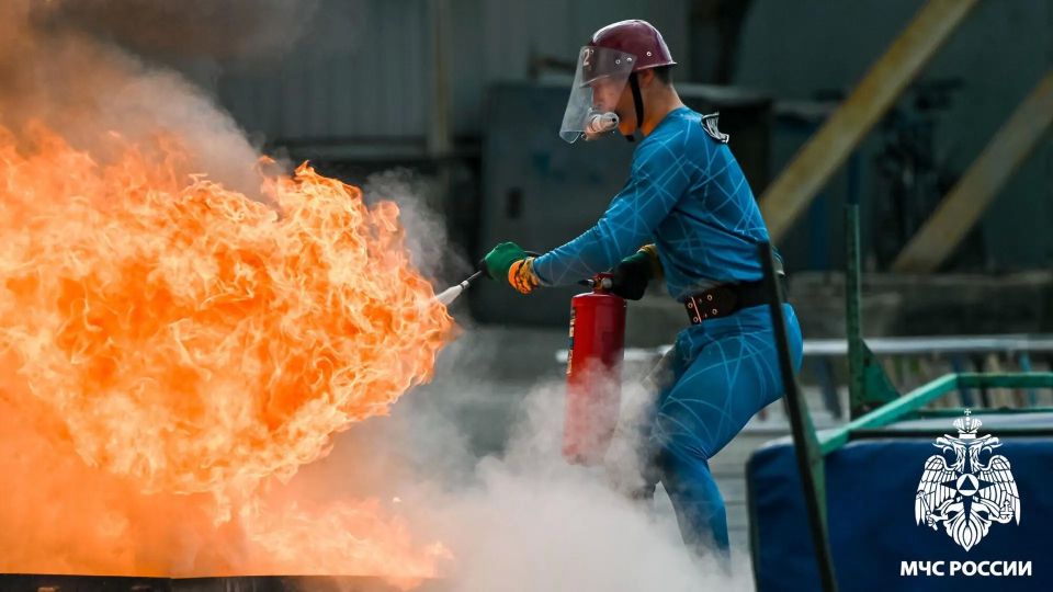 В Новокузнецке проходят Всероссийские соревнования по пожарно-спасательному спорту
