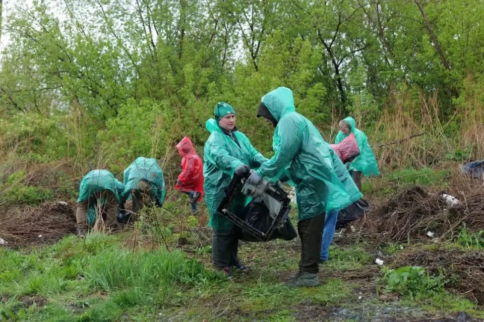 В Кемерове ликвидировали несанкционированную свалку В Кемерове ликвидировали несанкционированную свалку