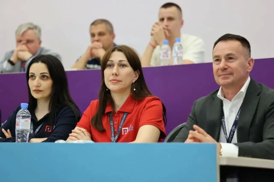 Илья Середюк: Кемерово, Новокузнецк, Мыски, Междуреченск и Прокопьевск защитили свои программы по снижению зависимости от угля Илья Середюк: Кемерово, Новокузнецк, Мыски, Междуреченск и Прокопьевск защитили свои программы по снижению зависимости от угля