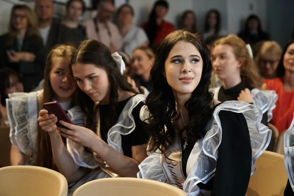 Илья Середюк: Сегодня в Кузбассе звучат последние звонки Илья Середюк: Сегодня в Кузбассе звучат последние звонки
