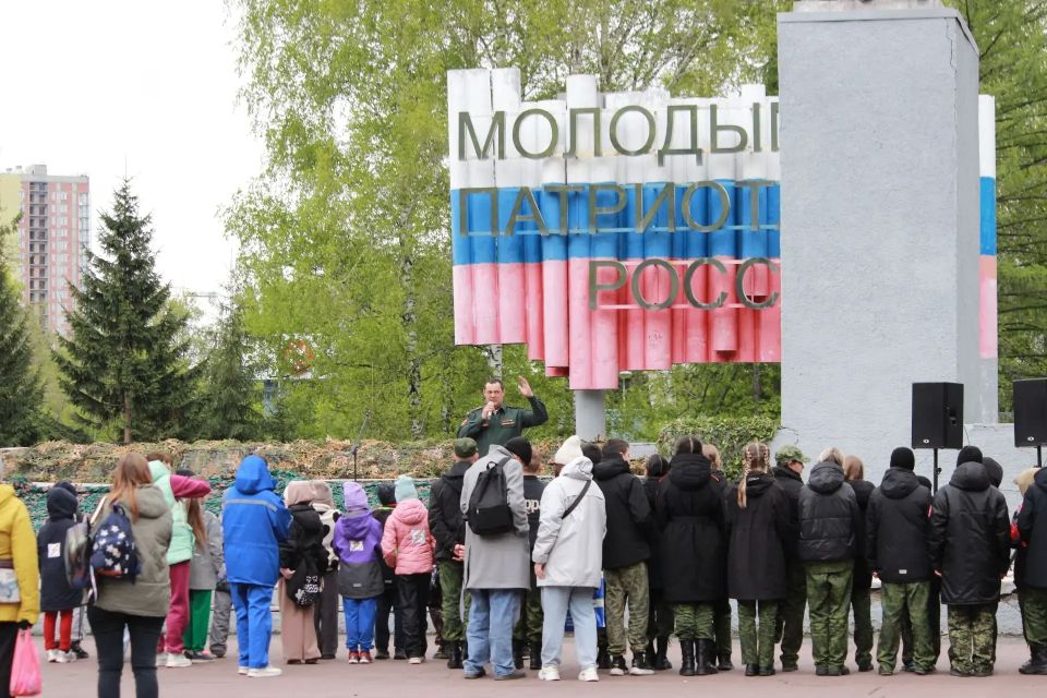 Военно-патриотическая эстафета «Путь Героя» прошла в Кемерове Военно-патриотическая эстафета «Путь Героя» прошла в Кемерове