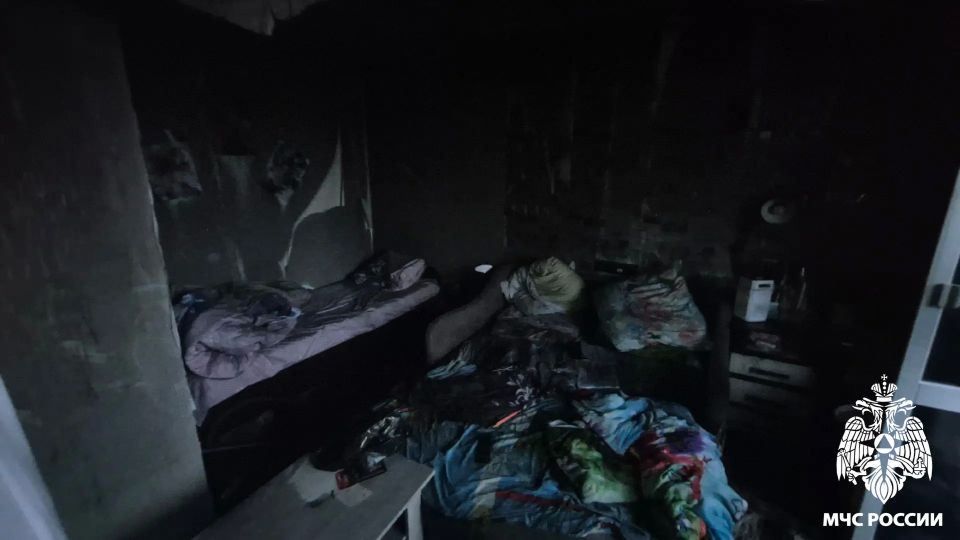 На пожаре в Кемерове спасли 8 человек На пожаре в Кемерове спасли 8 человек