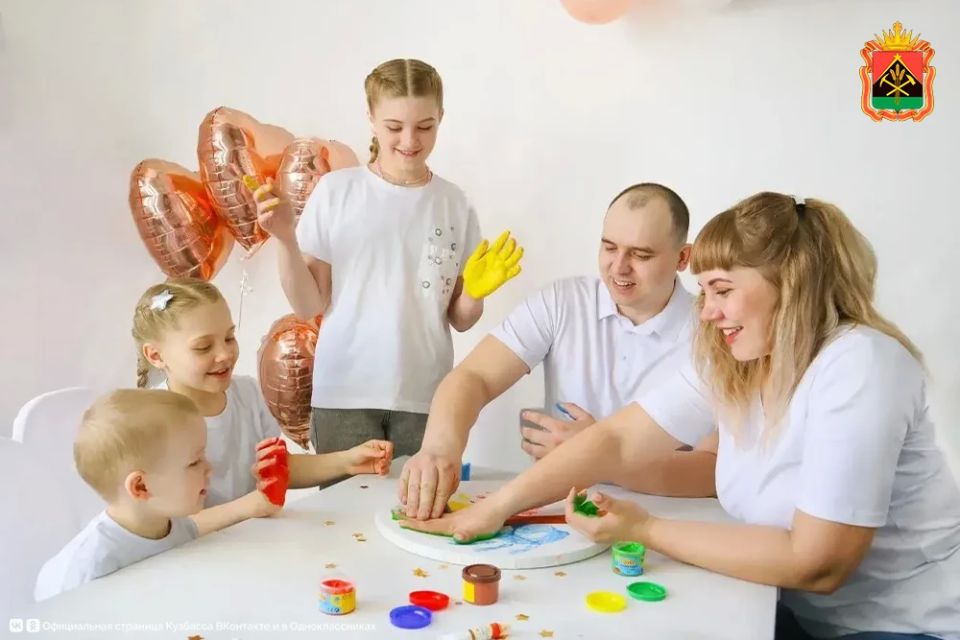 Илья Середюк: всем детям из многодетных семей Кузбасса будут компенсировать половину стоимости обучения в регионе Илья Середюк: всем детям из многодетных семей Кузбасса будут компенсировать половину стоимости обучения в регионе