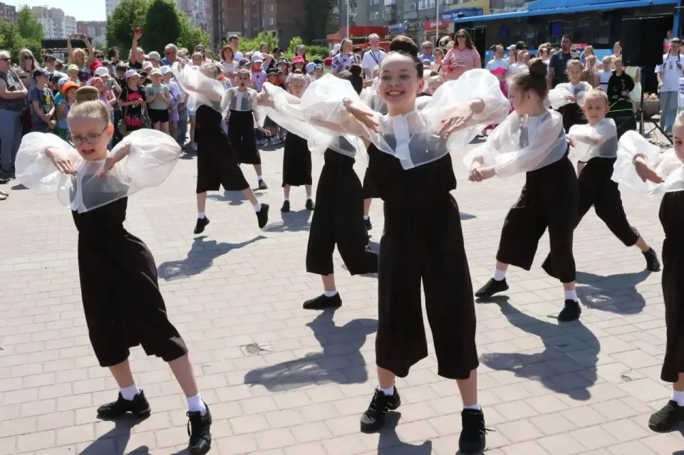 Праздничные программы в честь Международного дня защиты детей пройдут в каждом районе Кемерова Праздничные программы в честь Международного дня защиты детей пройдут в каждом районе Кемерова