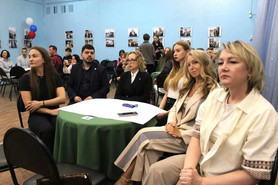 В Гоголевке состоялась «Большая городская модерация» на тему «Культурный код Новокузнецка: от наследия к будущему» В Гоголевке состоялась «Большая городская модерация» на тему «Культурный код Новокузнецка: от наследия к будущему»