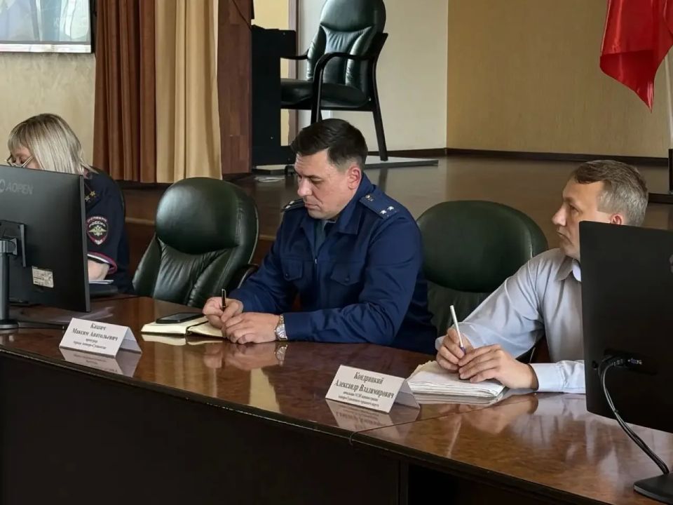 Прокурор г. Анжеро-Судженска принял участие в заседании комиссии по делам несовершеннолетних и защите их прав администрации города Прокурор г. Анжеро-Судженска принял участие в заседании комиссии по делам несовершеннолетних и защите их прав администрации города