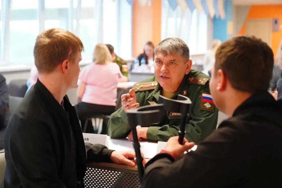 Илья Середюк: В рамках выездного заседания межведомственной комиссии в Анжеро-Судженске провел выездной личный прием участников СВО и членов их семей Илья Середюк: В рамках выездного заседания межведомственной комиссии в Анжеро-Судженске провел выездной личный прием участников СВО и членов их семей