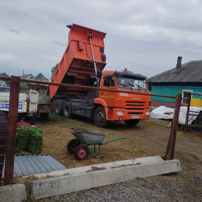 В Белове восстанавливают после паводка микрорайон "Треугольник" В Белове восстанавливают после паводка микрорайон "Треугольник"