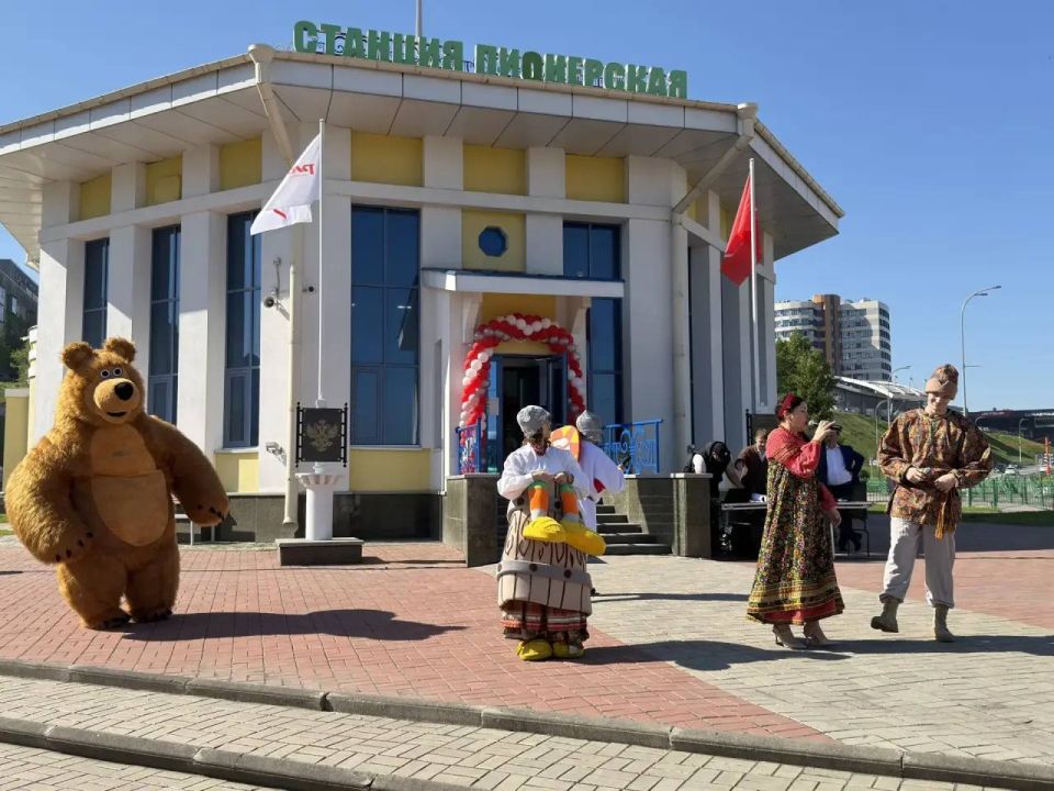 Транспортные полицейские Кузбасса обеспечили правопорядок на торжественном открытии детской железной дороги Транспортные полицейские Кузбасса обеспечили правопорядок на торжественном открытии детской железной дороги