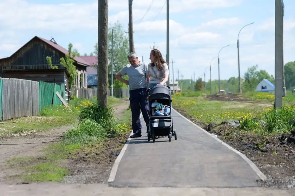 Пешеходная зона в Пионере почти готова: асфальтирование тротуара завершено Пешеходная зона в Пионере почти готова: асфальтирование тротуара завершено