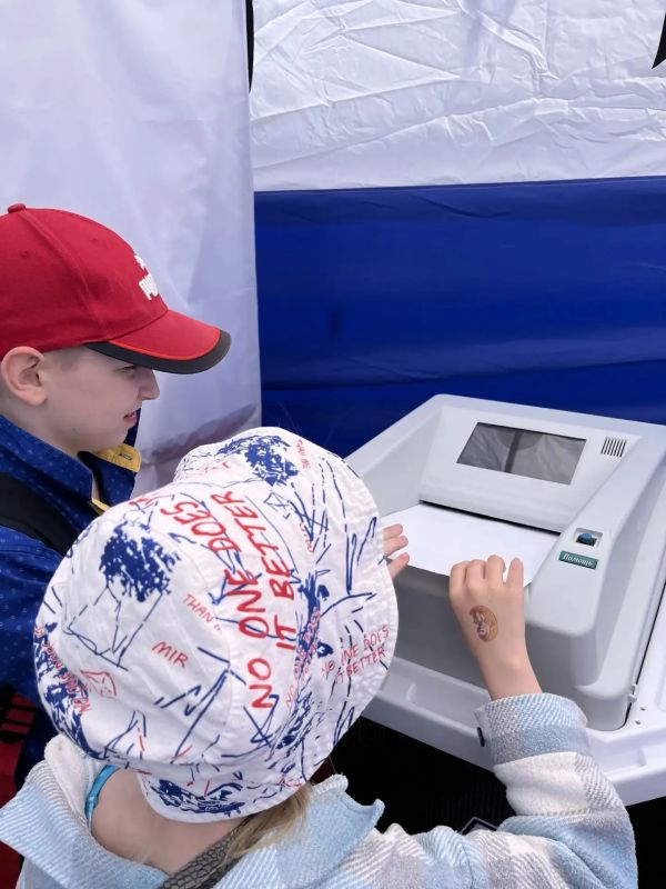 Избирательная комиссия Кузбасса приняла участие в открытии Фестиваля детства и юности Избирательная комиссия Кузбасса приняла участие в открытии Фестиваля детства и юности