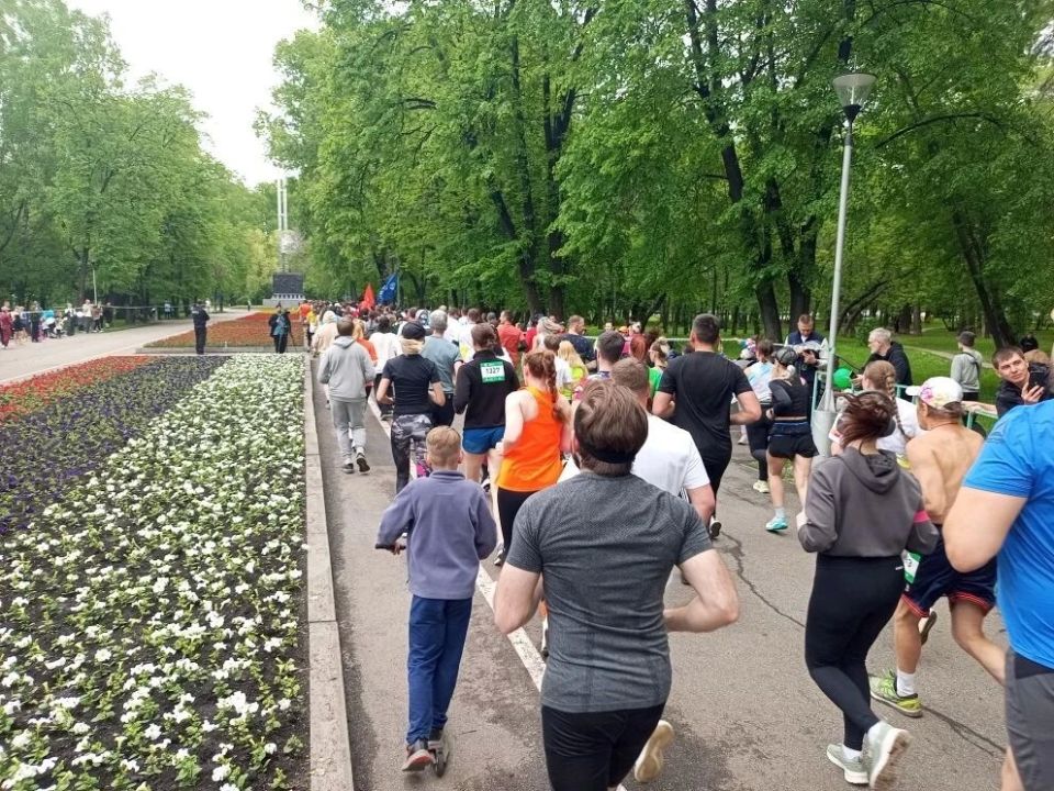 В минувшие выходные в парке им. Ю.А. Гагарина в 7-й раз прошёл спортивный праздник «Зелёный Марафон» В минувшие выходные в парке им. Ю.А. Гагарина в 7-й раз прошёл спортивный праздник «Зелёный Марафон»
