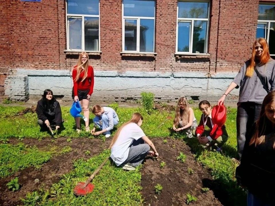 Этим летом в Новокузнецке стартовал новый формат пришкольных лагерей, ориентированный на подростков Этим летом в Новокузнецке стартовал новый формат пришкольных лагерей, ориентированный на подростков