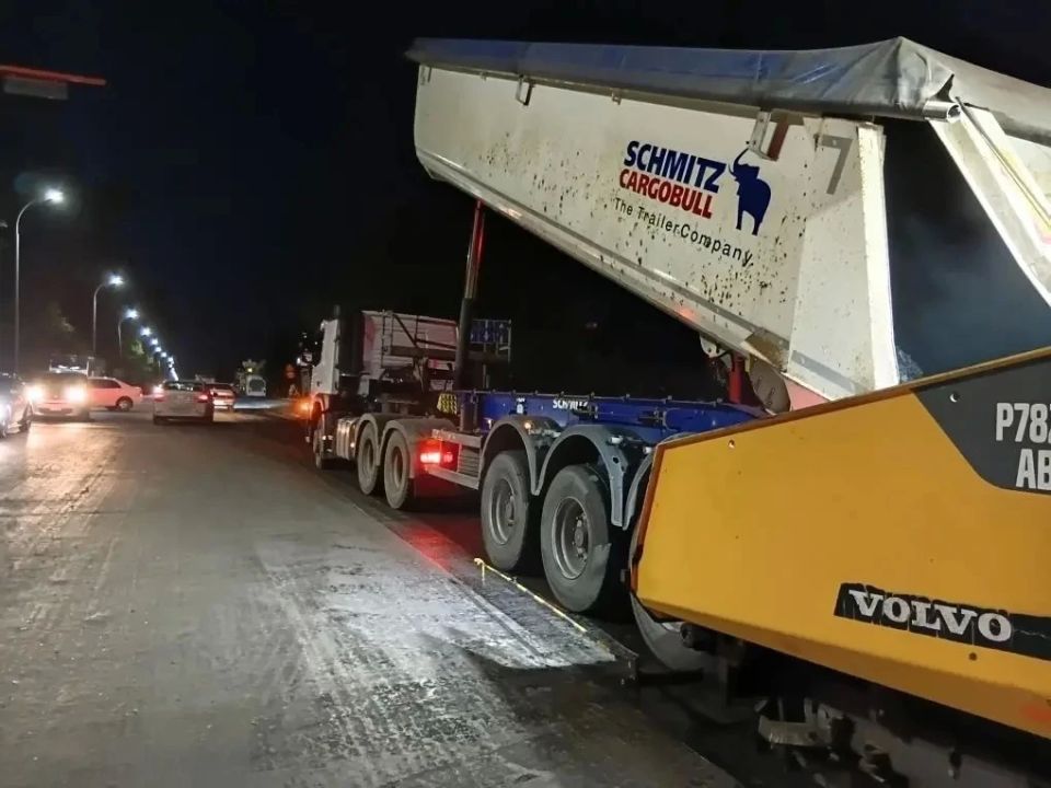 В Кемерове активно продвигается дорожный ремонт В Кемерове активно продвигается дорожный ремонт