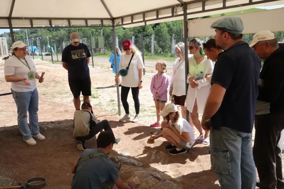 Добро пожаловать на родину кузбасских динозавров! Добро пожаловать на родину кузбасских динозавров!