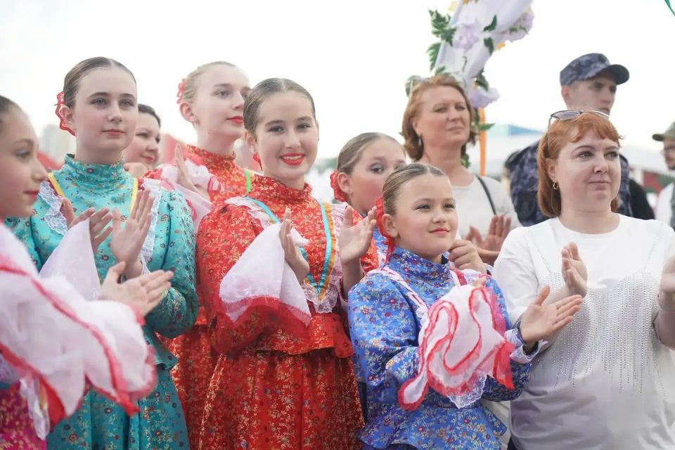 Программы в честь Дня России и Дня города Кемерово стартовали, кульминацией станут восемь праздничных локаций 12 июня Программы в честь Дня России и Дня города Кемерово стартовали, кульминацией станут восемь праздничных локаций 12 июня