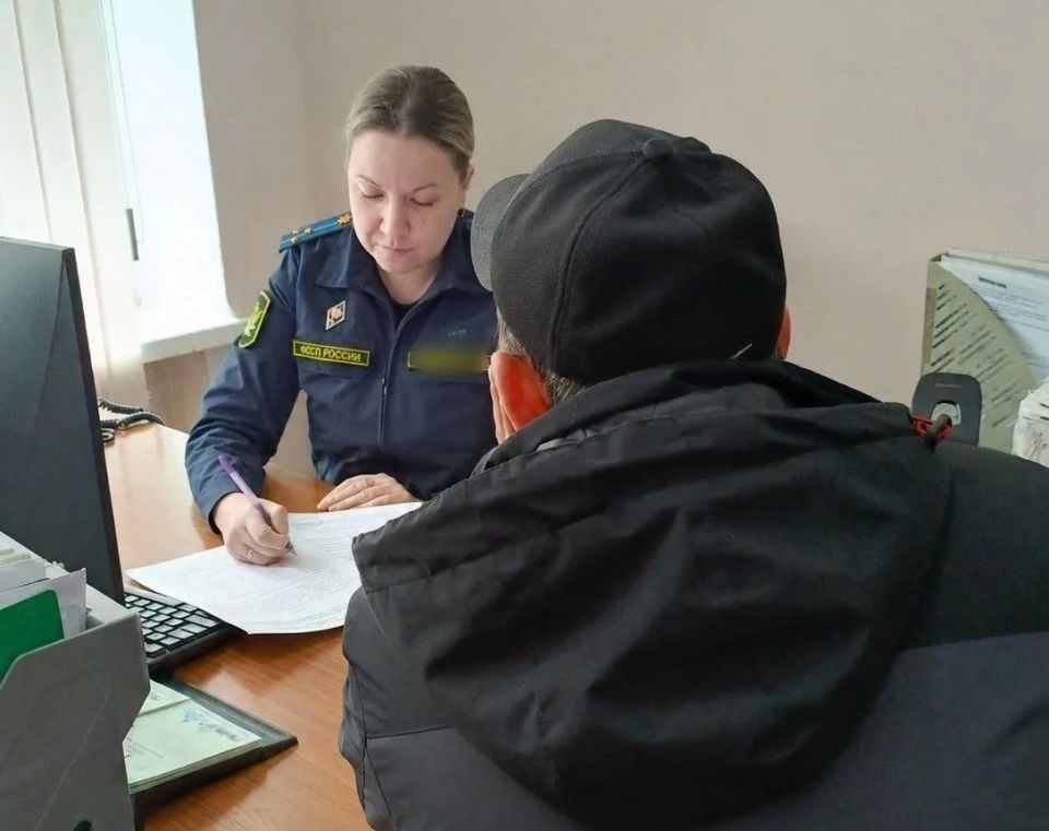 Житель Кузбасса прикрывался братом-близнецом, чтобы не платить алименты