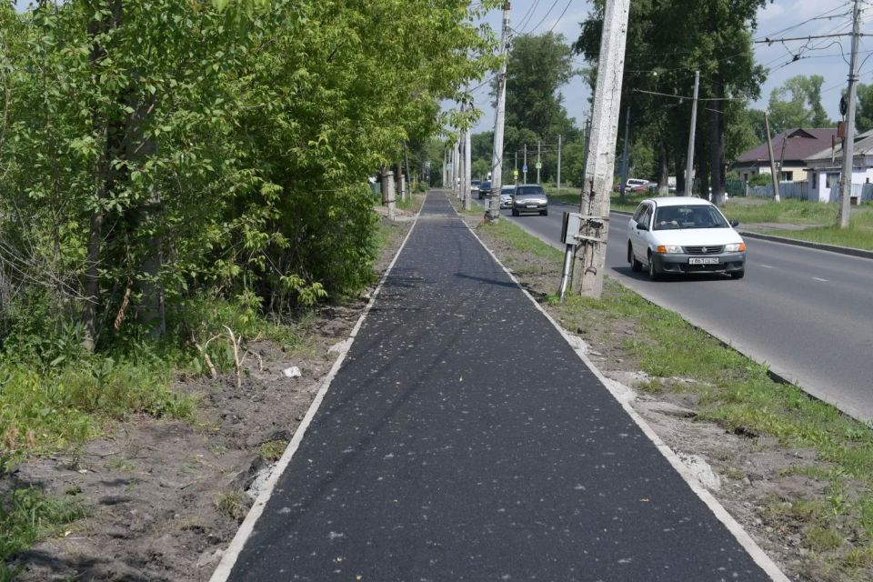 В Кузнецком районе начали приводить в порядок важный пешеходный маршрут на улице Ленина — от 30-го квартала в сторону Малоэтажки В Кузнецком районе начали приводить в порядок важный пешеходный маршрут на улице Ленина — от 30-го квартала в сторону Малоэтажки