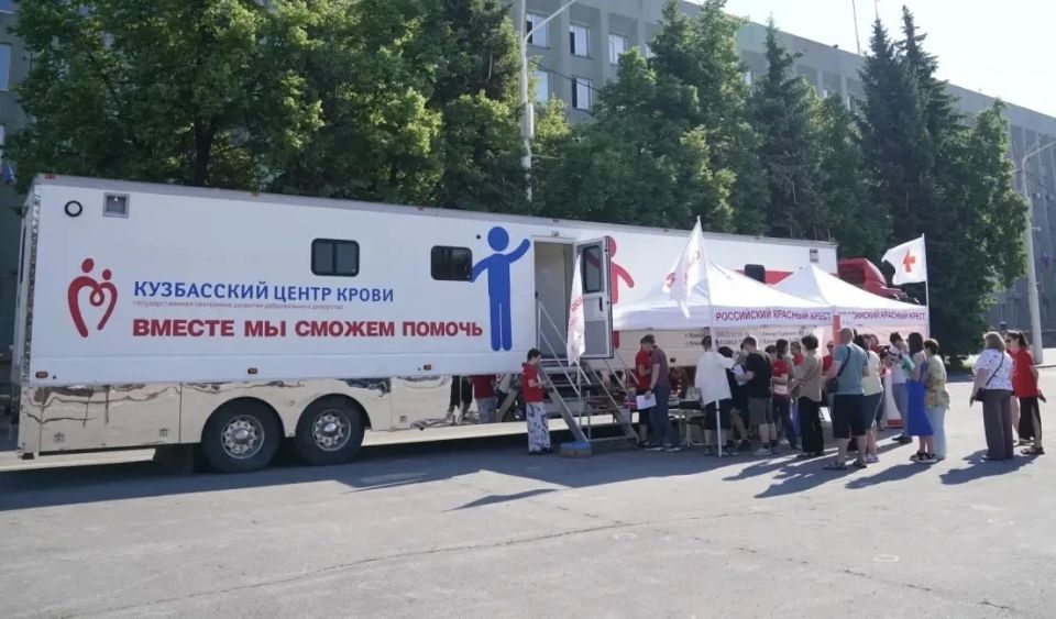 Илья Середюк: Специалисты Кузбасского центра крови освоили новые методы работы с донорской кровью Илья Середюк: Специалисты Кузбасского центра крови освоили новые методы работы с донорской кровью