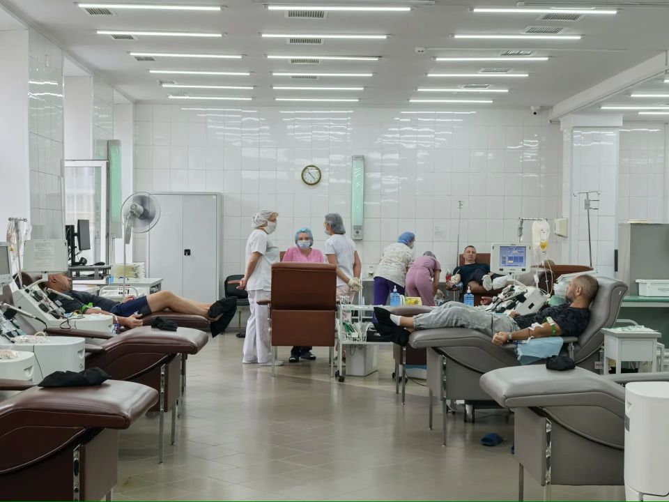 Илья Середюк: Специалисты Кузбасского центра крови освоили новые методы работы с донорской кровью Илья Середюк: Специалисты Кузбасского центра крови освоили новые методы работы с донорской кровью
