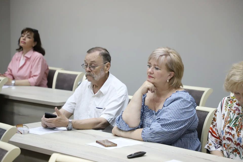 На заседании Общественного совета при Министерстве культуры и национальной политики Кузбасса рассмотрели вопросы участия педагогических работников и одарённых детей в конкурсах профессионального мастерства На заседании Общественного совета при Министерстве культуры и национальной политики Кузбасса рассмотрели вопросы участия педагогических работников и одарённых детей в конкурсах профессионального мастерства