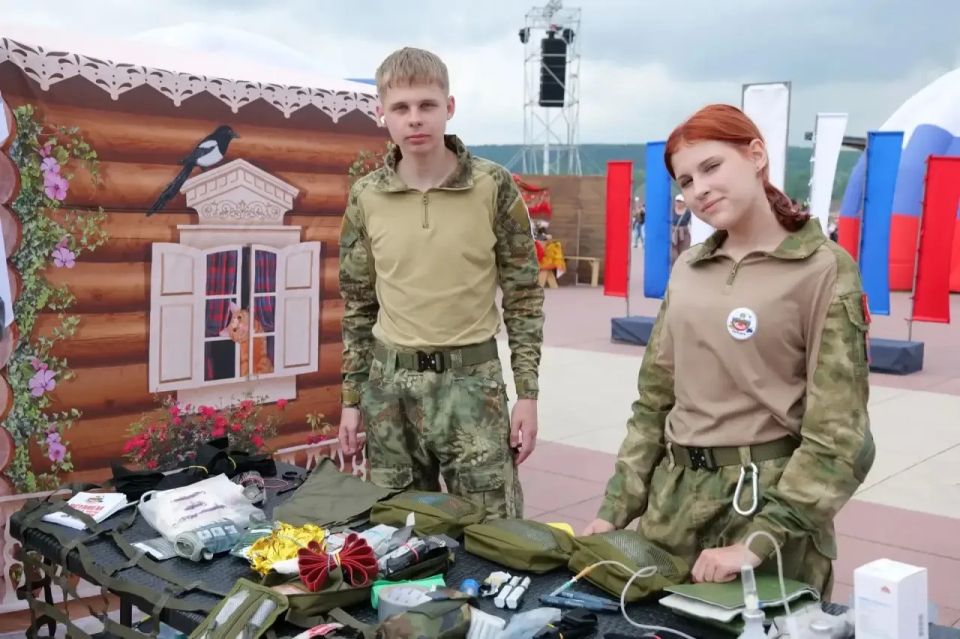 Московская площадь стала центральным местом празднования Дня России и Дня города Кемерово Московская площадь стала центральным местом празднования Дня России и Дня города Кемерово