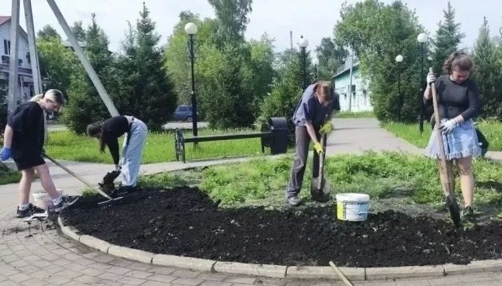 Илья Середюк: Создали для кузбасских подростков более шести тысяч вакансий на лето Илья Середюк: Создали для кузбасских подростков более шести тысяч вакансий на лето